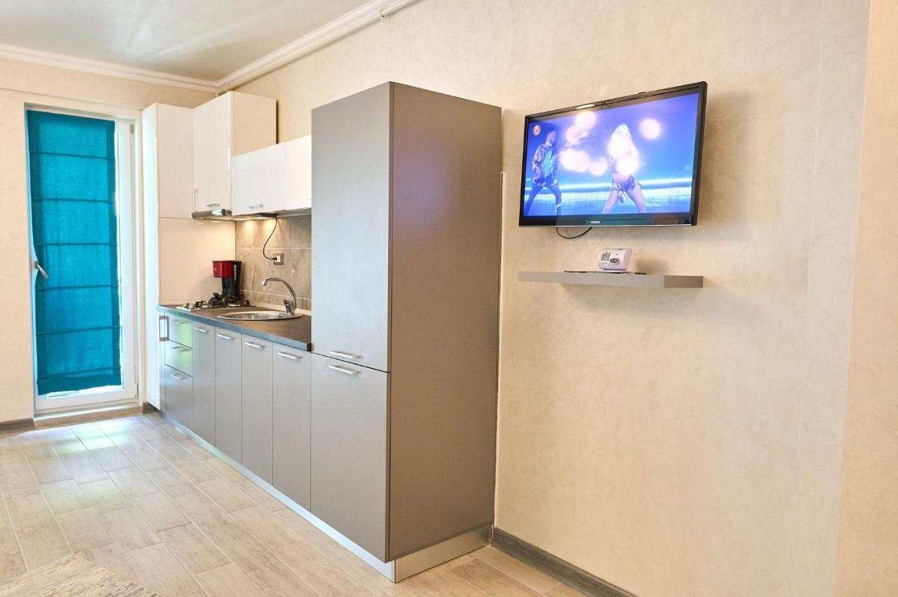 Moonlight Studio - Spa N Pools Beach Resort Mamaia Εξωτερικό φωτογραφία