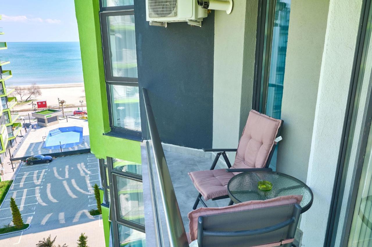 Moonlight Studio - Spa N Pools Beach Resort Mamaia Εξωτερικό φωτογραφία