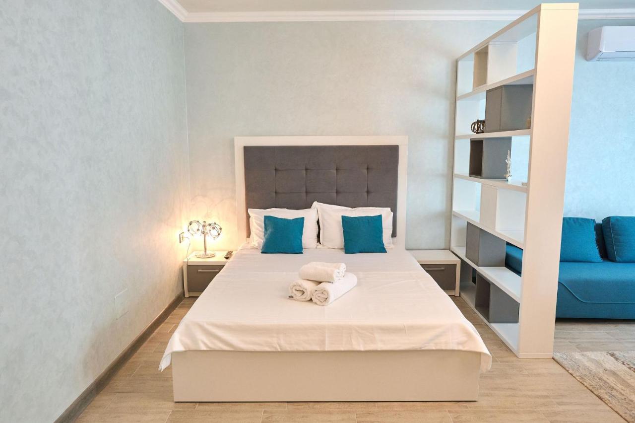 Moonlight Studio - Spa N Pools Beach Resort Mamaia Εξωτερικό φωτογραφία