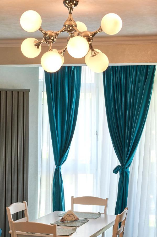 Moonlight Studio - Spa N Pools Beach Resort Mamaia Εξωτερικό φωτογραφία