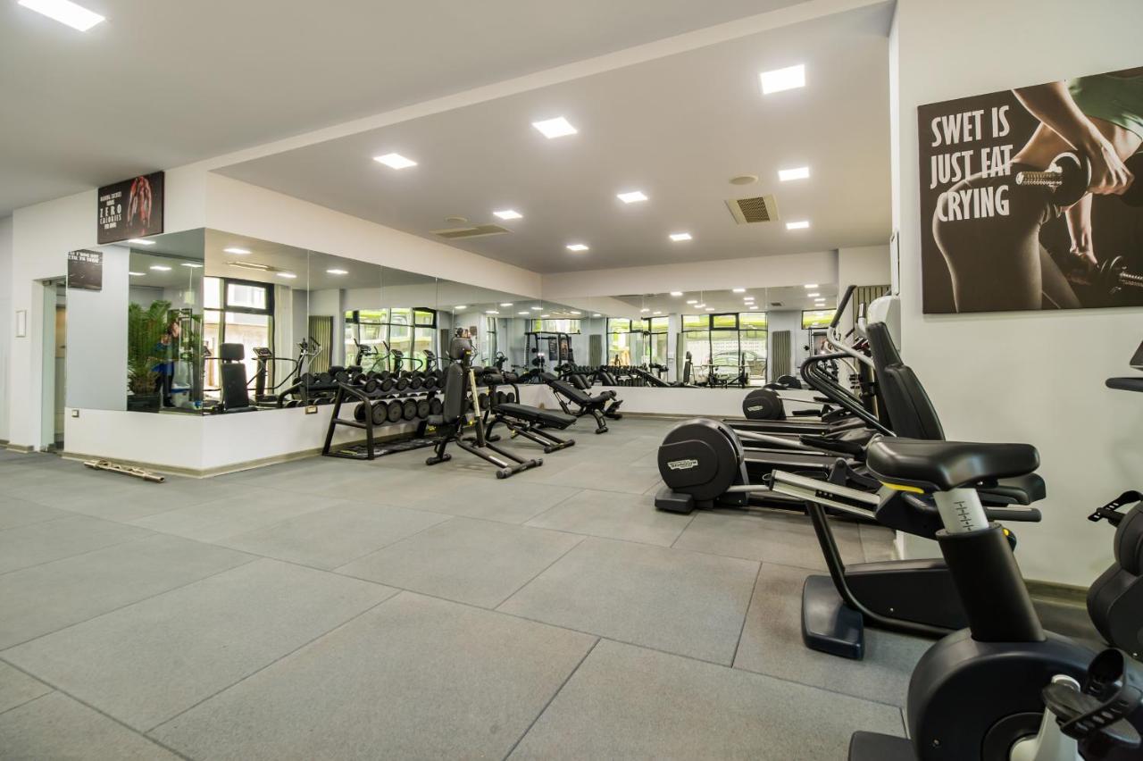 Moonlight Studio - Spa N Pools Beach Resort Mamaia Εξωτερικό φωτογραφία