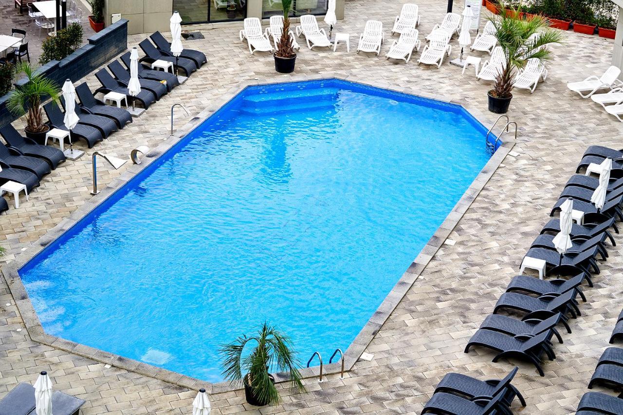 Moonlight Studio - Spa N Pools Beach Resort Mamaia Εξωτερικό φωτογραφία